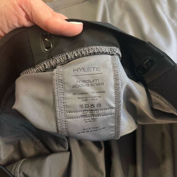 Hylete Lot‎ of 2 Athletic Workout Shorts Men Medium  Bin O-20 - Picture 5 of 5